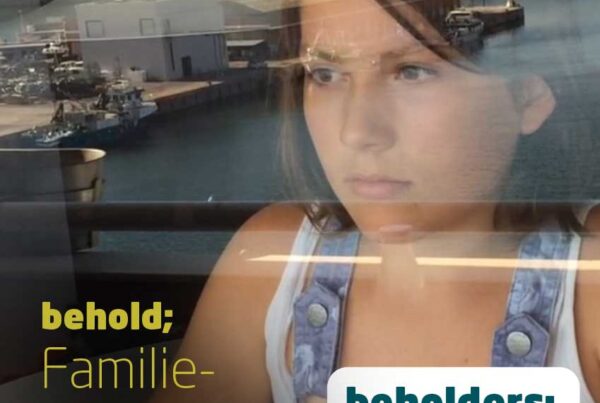 Familieprogramma - Beholders - Poster