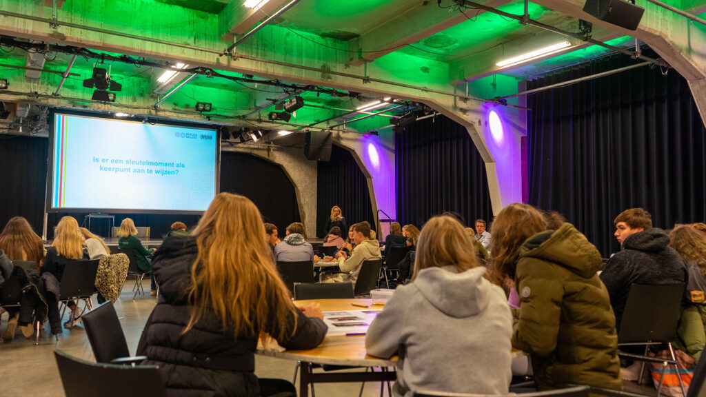 Beholders 2022 - Voortgezet Onderwijs - Medialogica met Human Beholders 2022 - Voortgezet Onderwijs - Medialogica met Human